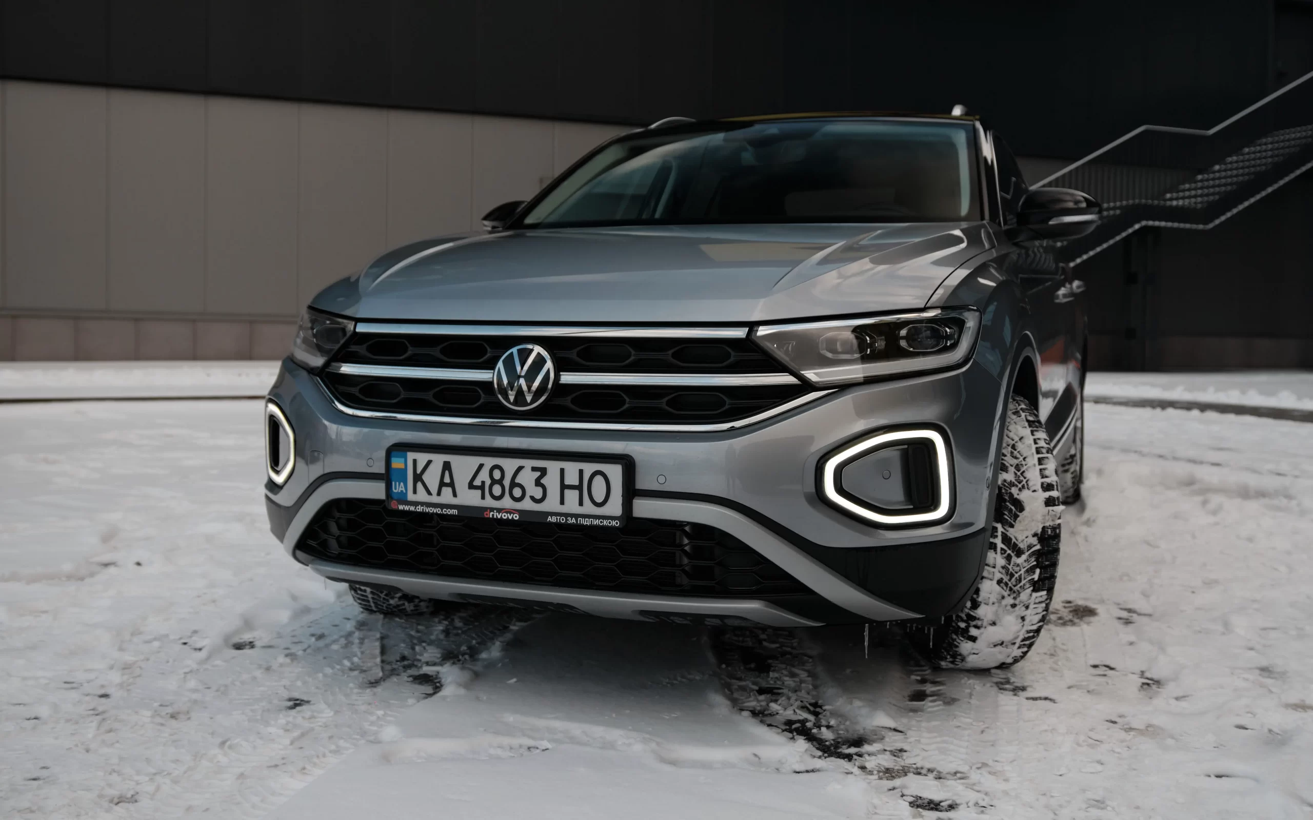 Авто за підпискою з DRIVOVO