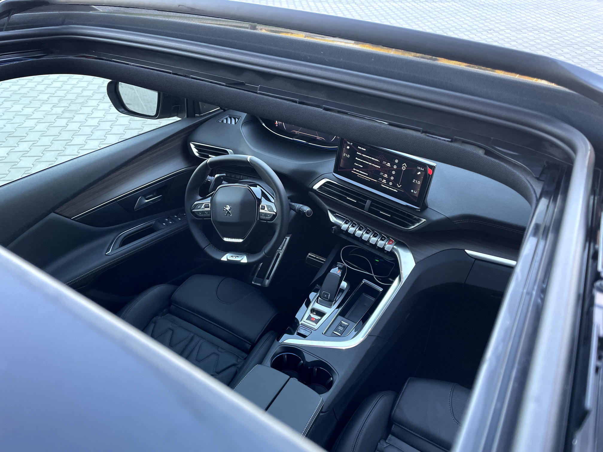 Підписка на Peugeot 3008 GT в Україні