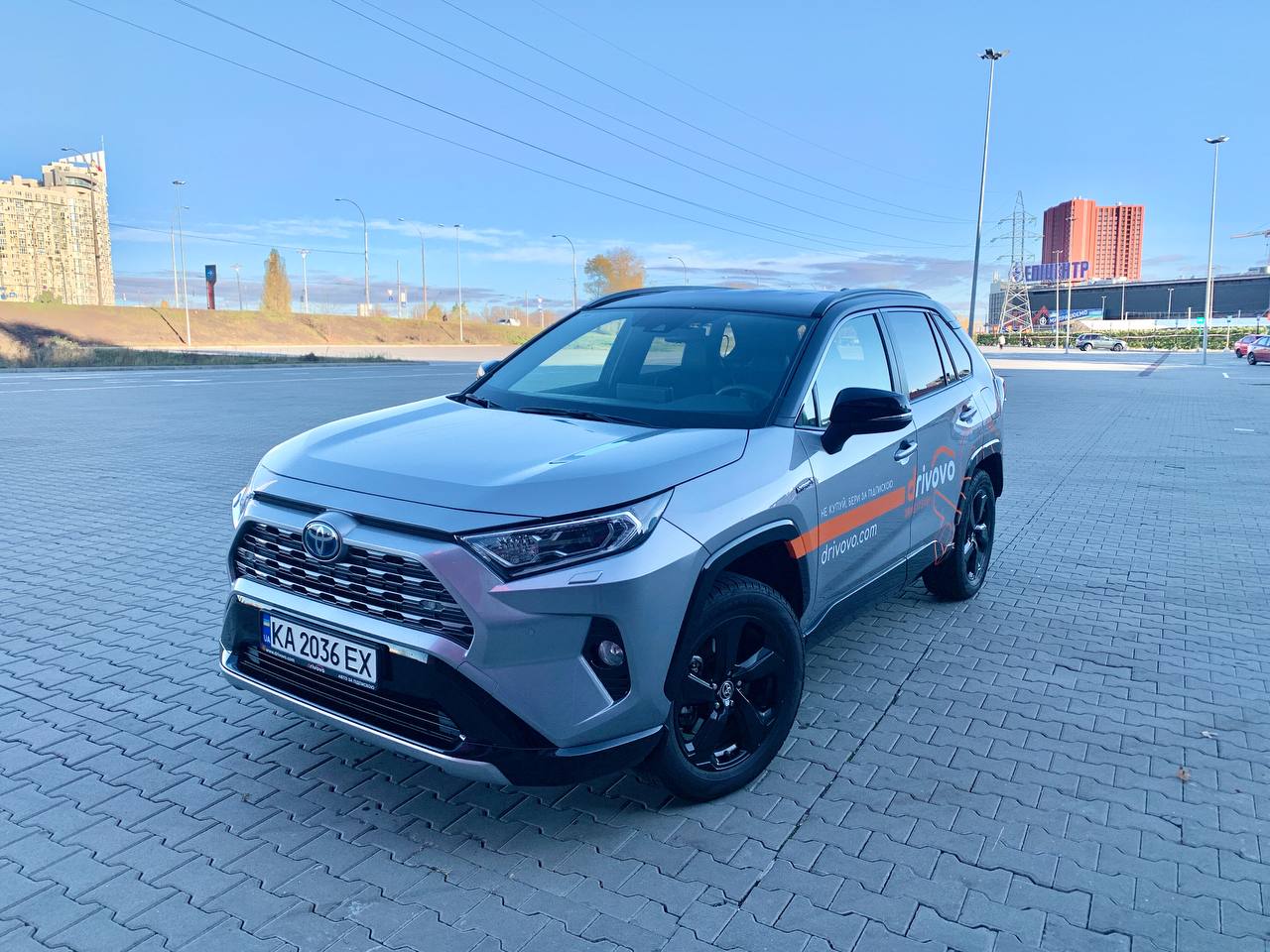 Підписка на Toyota RAV4 в Україні